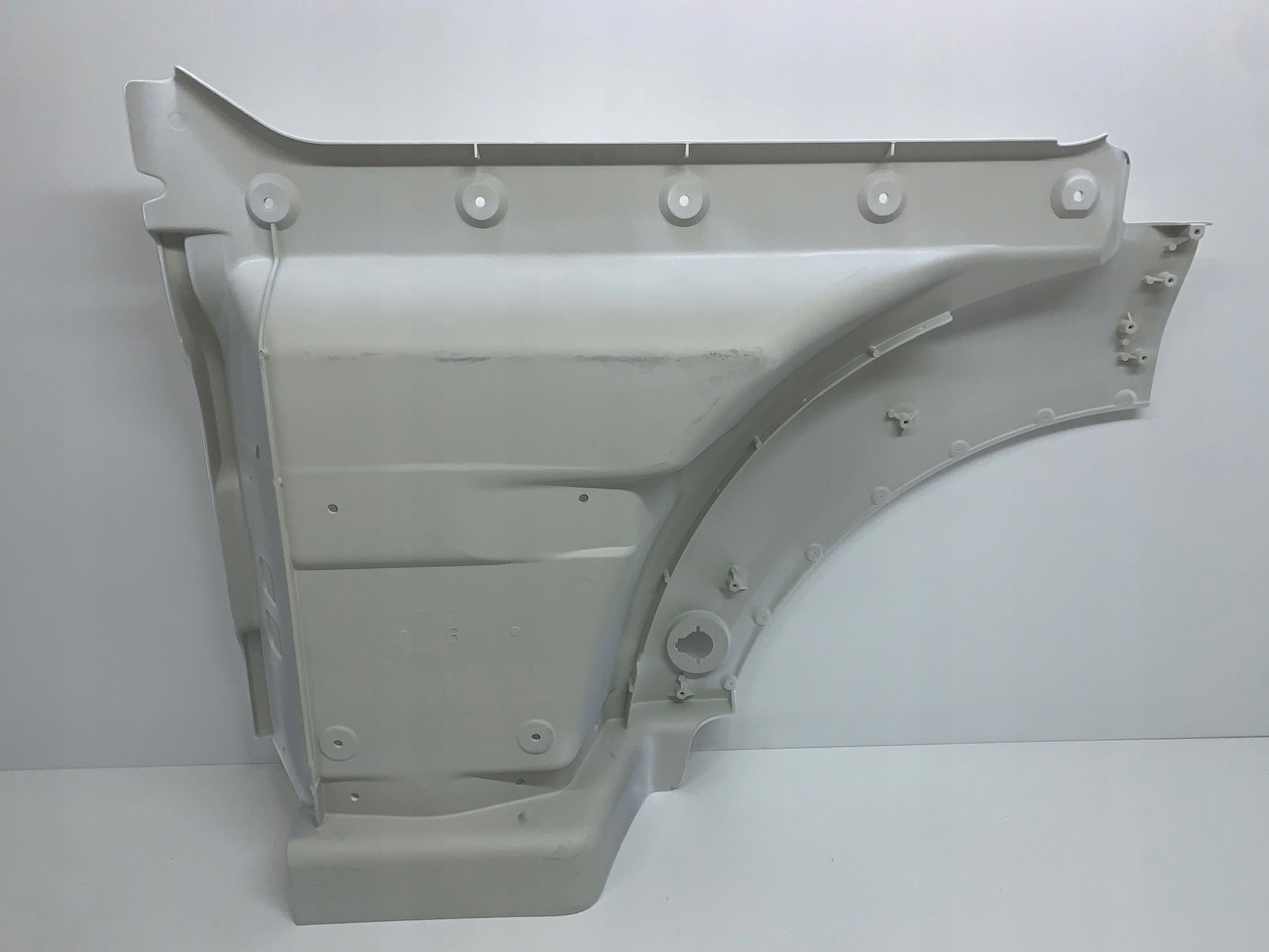 STOPNICA STOPIEŃ MAN TGX EURO 6 RAL 9010 NR 1811 - Door and parts for Truck: picture 2 STOPNICA STOPIEŃ MAN TGX EURO 6 RAL 9010 NR 1811 - Door and parts for Truck: picture 2