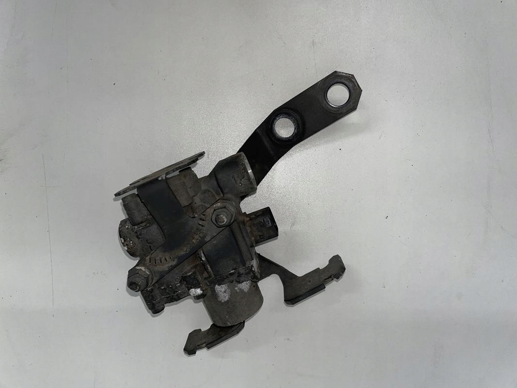 ZAWÓR CIŚNIENIA MERCEDES ACTROS MP4 A0054299244 - Suspension for Truck: picture 4 ZAWÓR CIŚNIENIA MERCEDES ACTROS MP4 A0054299244 - Suspension for Truck: picture 4