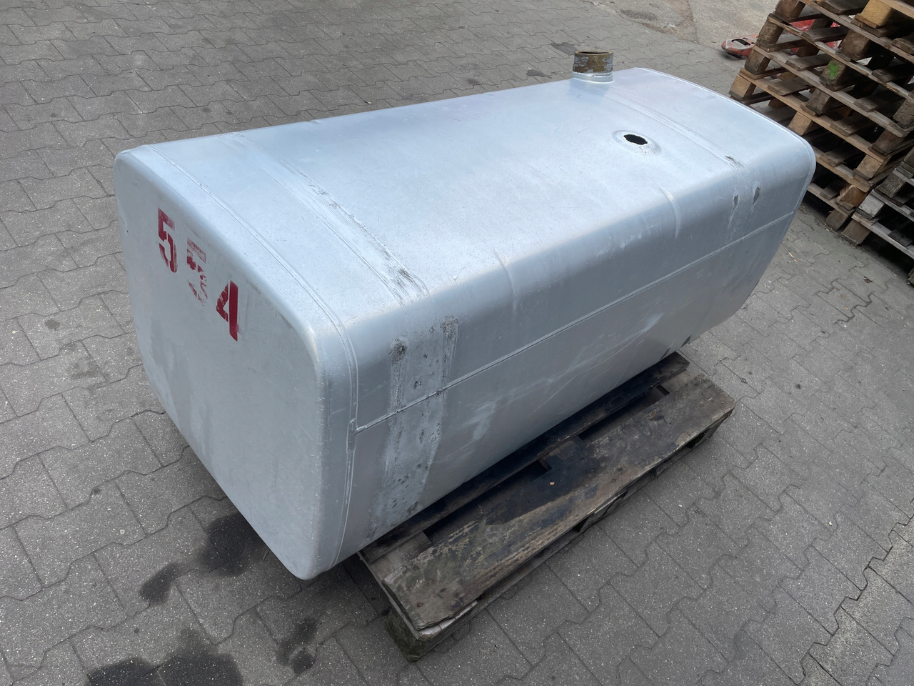 ZBIORNIK PALIWA IVECO STRALIS HI WAY 600 L 41042553 - Fuel tank for Truck: picture 5 ZBIORNIK PALIWA IVECO STRALIS HI WAY 600 L 41042553 - Fuel tank for Truck: picture 5
