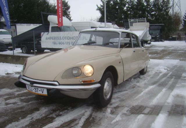 Citroën DS - Car: picture 1 Citroën DS - Car: picture 1