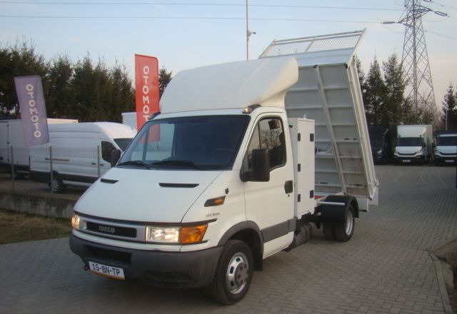 Iveco DAILY 40 C 12 - Tipper van: picture 1 Iveco DAILY 40 C 12 - Tipper van: picture 1