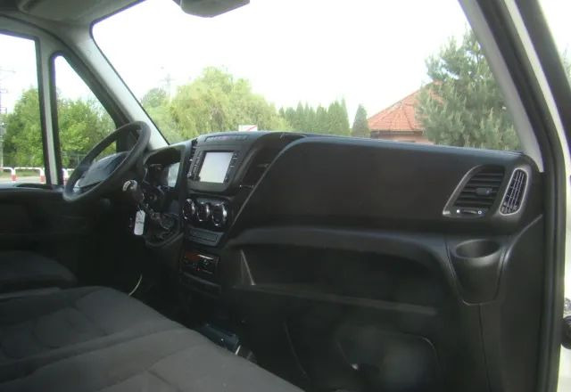 Iveco DAILY 40 C 17 3.0TDI CLIXSTAR PRAWOJAZDY E DO B 3400KGŁADOWNOŚCI leasing Iveco DAILY 40 C 17 3.0TDI CLIXSTAR PRAWOJAZDY E DO B 3400KGŁADOWNOŚCI: picture 12 Iveco DAILY 40 C 17 3.0TDI CLIXSTAR PRAWOJAZDY E DO B 3400KGŁADOWNOŚCI leasing Iveco DAILY 40 C 17 3.0TDI CLIXSTAR PRAWOJAZDY E DO B 3400KGŁADOWNOŚCI: picture 12