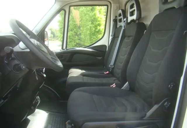 Iveco DAILY 40 C 17 3.0TDI CLIXSTAR PRAWOJAZDY E DO B 3400KGŁADOWNOŚCI leasing Iveco DAILY 40 C 17 3.0TDI CLIXSTAR PRAWOJAZDY E DO B 3400KGŁADOWNOŚCI: picture 13 Iveco DAILY 40 C 17 3.0TDI CLIXSTAR PRAWOJAZDY E DO B 3400KGŁADOWNOŚCI leasing Iveco DAILY 40 C 17 3.0TDI CLIXSTAR PRAWOJAZDY E DO B 3400KGŁADOWNOŚCI: picture 13