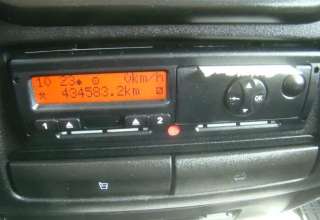 Iveco DAILY 40 C 17 3.0TDI CLIXSTAR PRAWOJAZDY E DO B 3400KGŁADOWNOŚCI leasing Iveco DAILY 40 C 17 3.0TDI CLIXSTAR PRAWOJAZDY E DO B 3400KGŁADOWNOŚCI: picture 19 Iveco DAILY 40 C 17 3.0TDI CLIXSTAR PRAWOJAZDY E DO B 3400KGŁADOWNOŚCI leasing Iveco DAILY 40 C 17 3.0TDI CLIXSTAR PRAWOJAZDY E DO B 3400KGŁADOWNOŚCI: picture 19