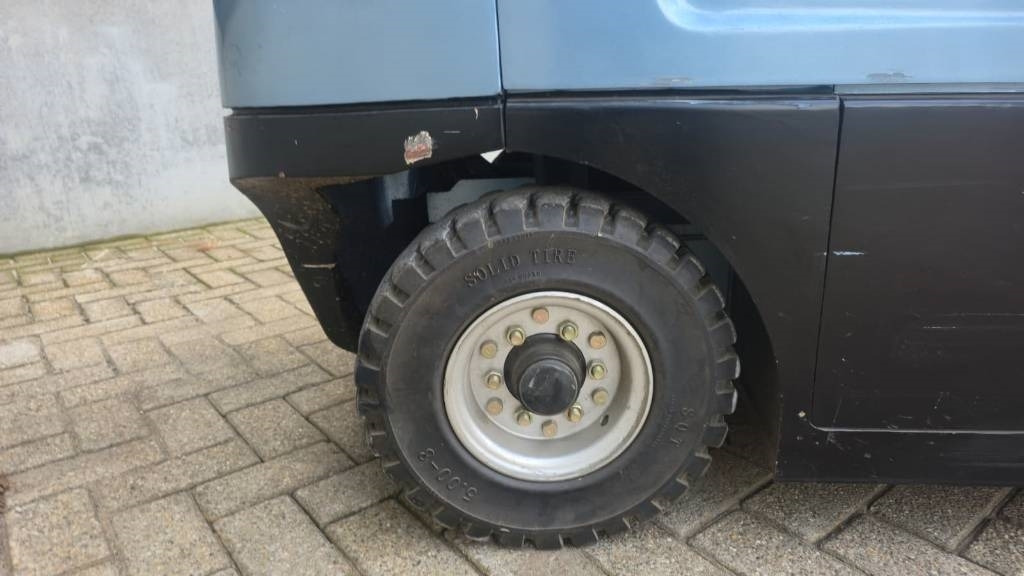 Royal E15 - Electric forklift: picture 5 Royal E15 - Electric forklift: picture 5