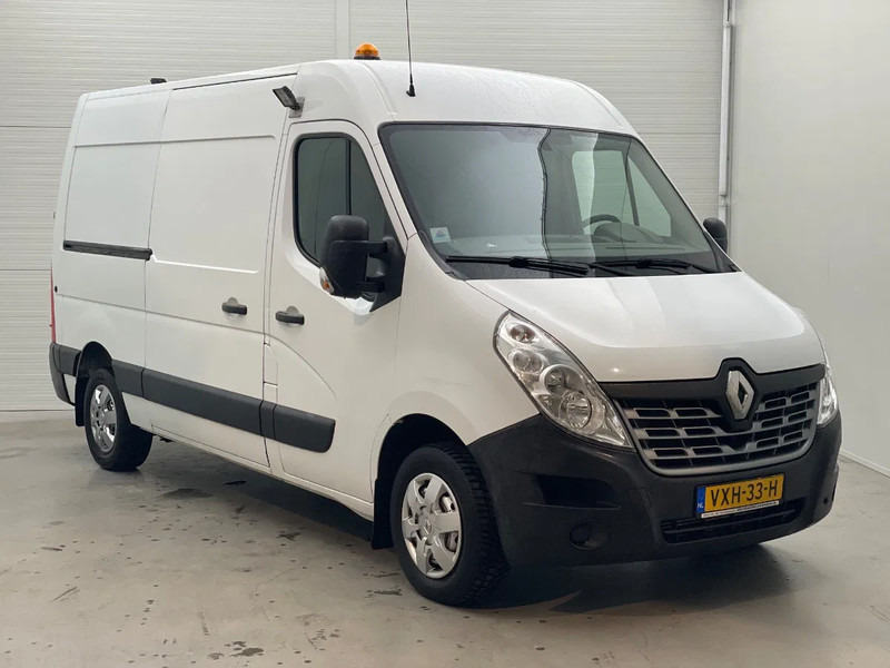 Renault Master T33 2.3 dCi L2H2 - Small van: picture 5 Renault Master T33 2.3 dCi L2H2 - Small van: picture 5