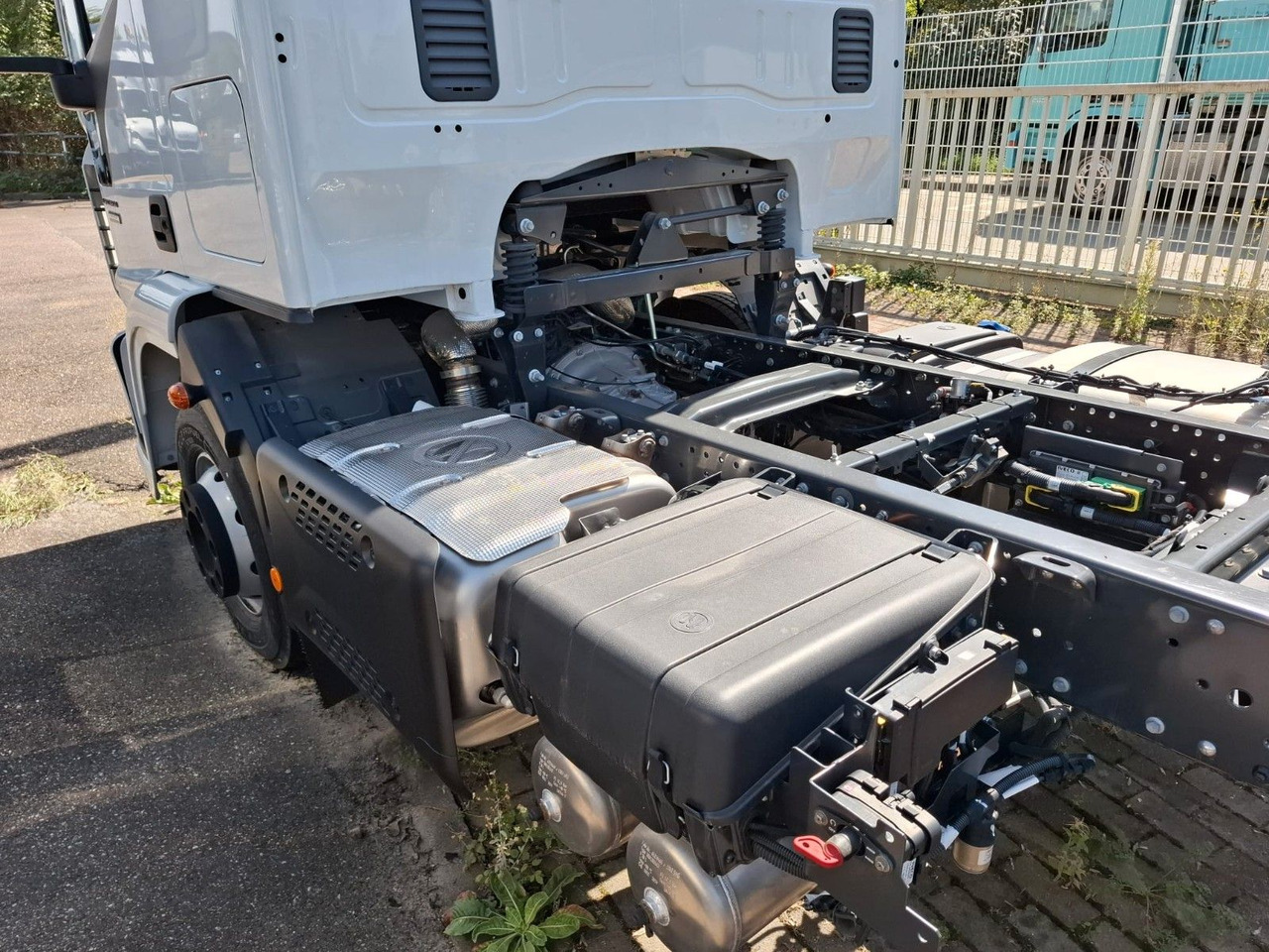 Iveco ML 140-280 FFH, Fahrgestell, Luft, Klima, ... - Cab chassis truck: picture 4 Iveco ML 140-280 FFH, Fahrgestell, Luft, Klima, ... - Cab chassis truck: picture 4