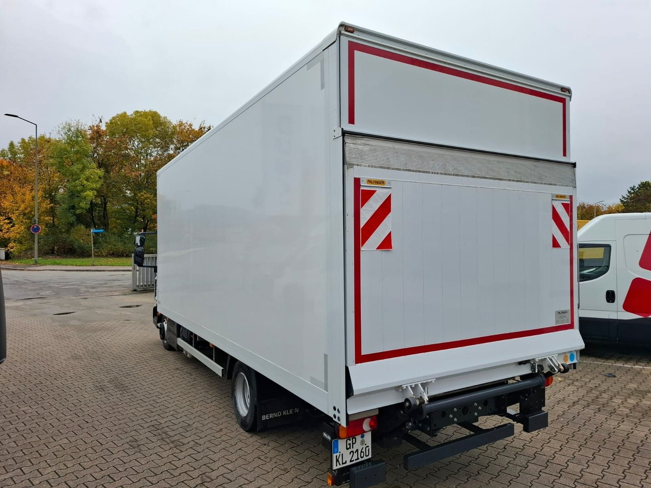 Iveco ML75-210P,LBW,Klima,Automatik,Spoiler, - Box truck: picture 3 Iveco ML75-210P,LBW,Klima,Automatik,Spoiler, - Box truck: picture 3