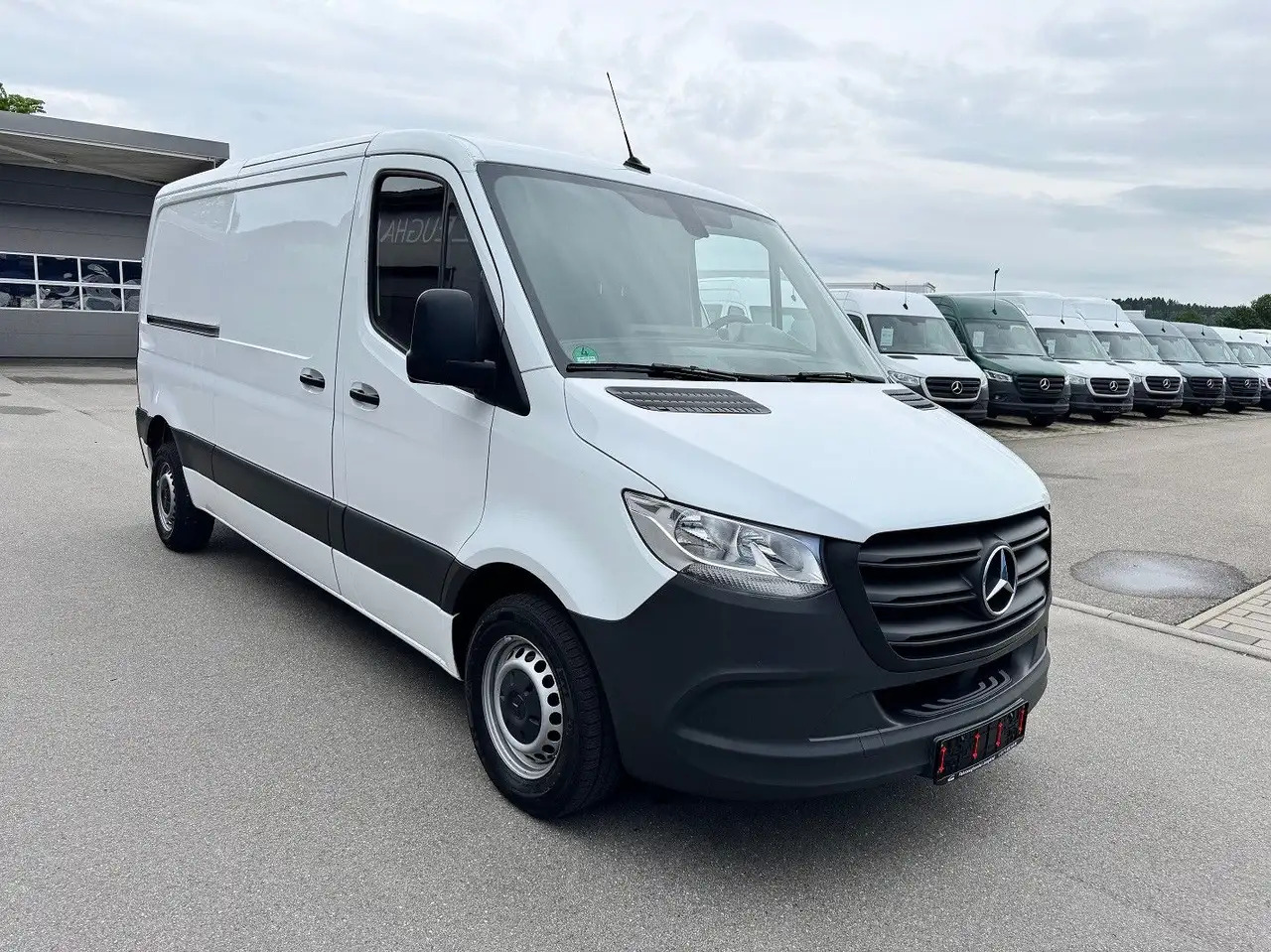 Mercedes-Benz Sprinter 215 CDI Flach Lang Klima FWD - Panel van: picture 2 Mercedes-Benz Sprinter 215 CDI Flach Lang Klima FWD - Panel van: picture 2