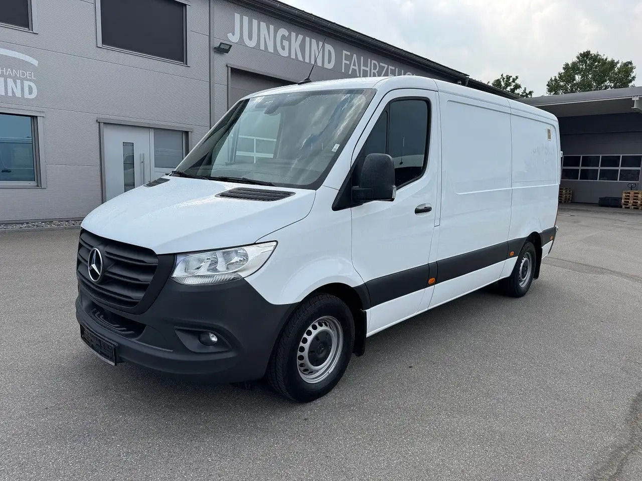 Mercedes-Benz Sprinter 316 CDI Flach Lang Klima MBUX - Panel van: picture 1 Mercedes-Benz Sprinter 316 CDI Flach Lang Klima MBUX - Panel van: picture 1