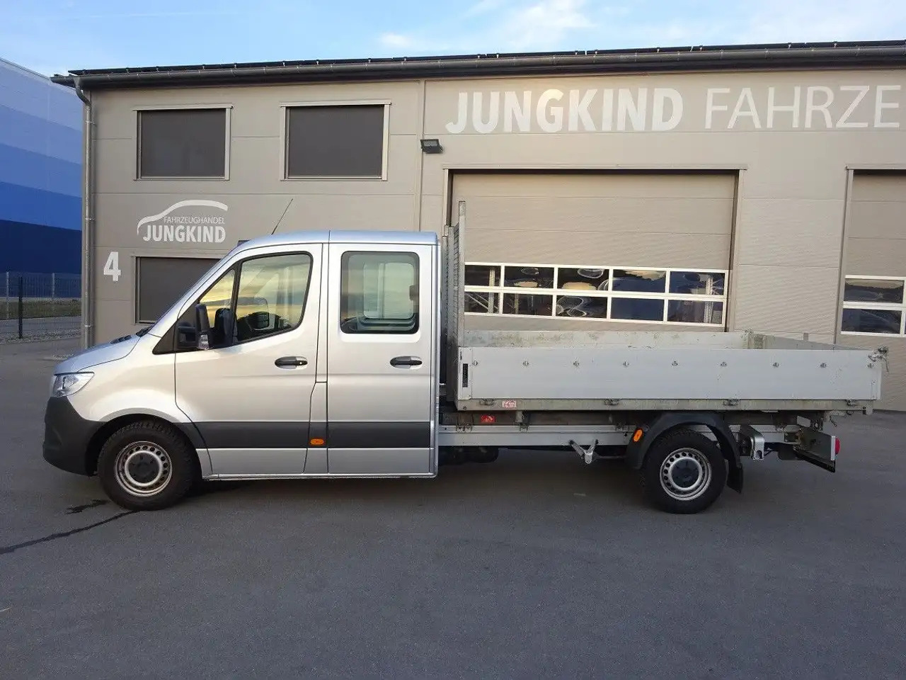Mercedes-Benz Sprinter 319 CDI DoKa Maxi Kipper AHK 2,8t - Open body delivery van, Combi van: picture 1 Mercedes-Benz Sprinter 319 CDI DoKa Maxi Kipper AHK 2,8t - Open body delivery van, Combi van: picture 1