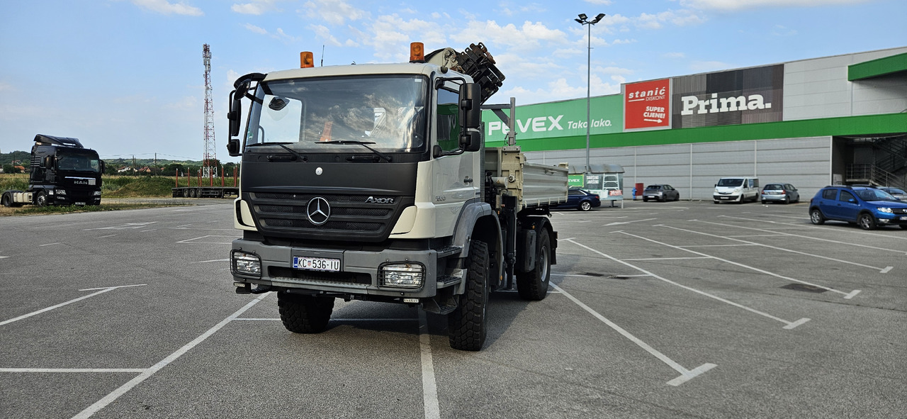 MERCEDES-BENZ Axor 1833 4x4 - Crane truck: picture 4 MERCEDES-BENZ Axor 1833 4x4 - Crane truck: picture 4