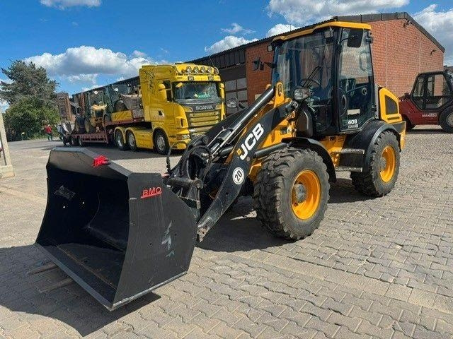 JCB 409 - Wheel loader: picture 1 JCB 409 - Wheel loader: picture 1