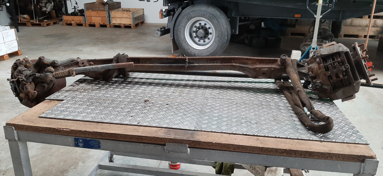 Gebrauchte DB 8.14, Vorderachse, Artikel - Nr. : 81.99999 - 9999 - Front axle for Truck: picture 5 Gebrauchte DB 8.14, Vorderachse, Artikel - Nr. : 81.99999 - 9999 - Front axle for Truck: picture 5