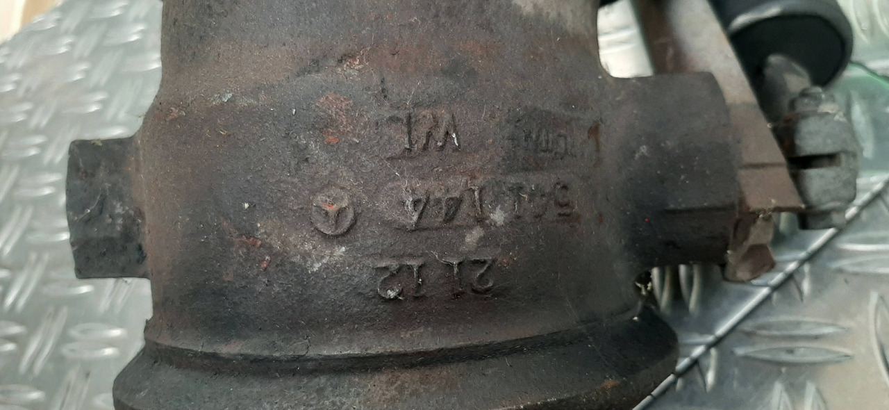 Gebrauchte DB Actros 1840 OM 501 Abgasrohr mit Motorbremse, Artikel - Nr. : 81.99999 - 9999 - Exhaust pipe for Truck: picture 4 Gebrauchte DB Actros 1840 OM 501 Abgasrohr mit Motorbremse, Artikel - Nr. : 81.99999 - 9999 - Exhaust pipe for Truck: picture 4