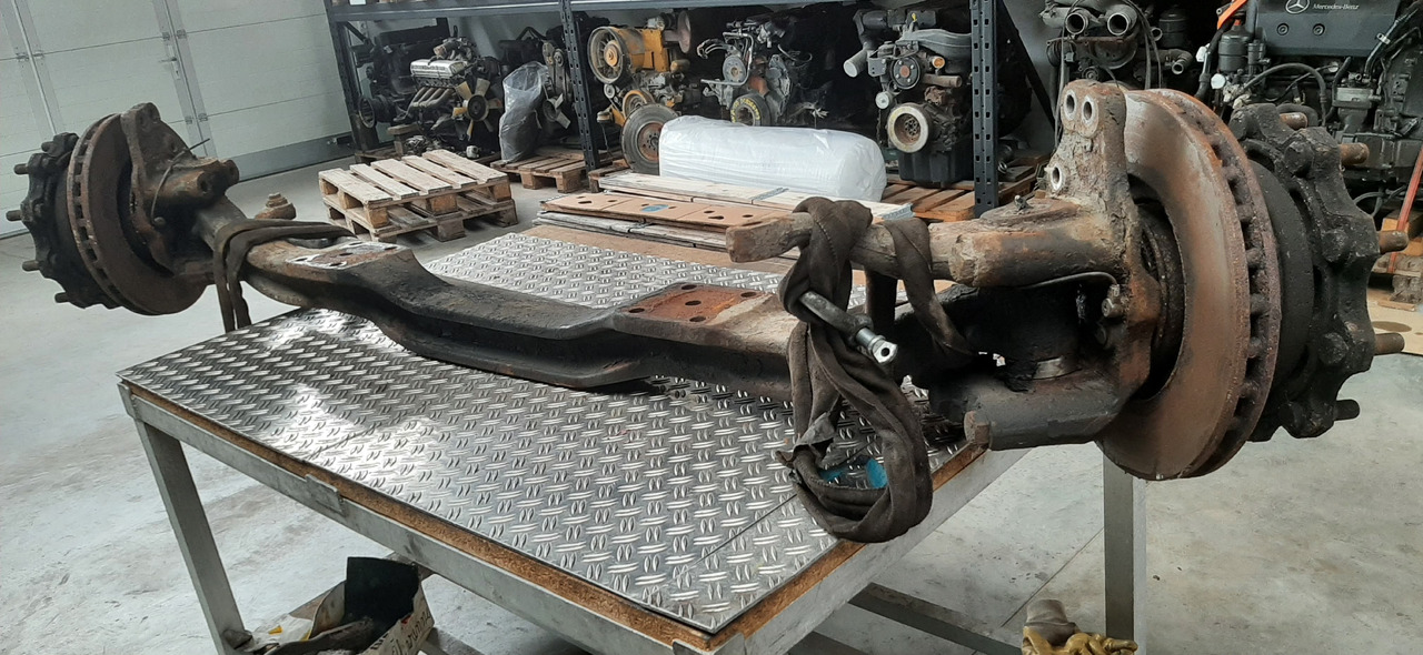 Gebrauchte DB Axor 18.24, Vorderachse, Artikel - Nr. : 81.99999 - 9999 - Front axle for Truck: picture 1 Gebrauchte DB Axor 18.24, Vorderachse, Artikel - Nr. : 81.99999 - 9999 - Front axle for Truck: picture 1