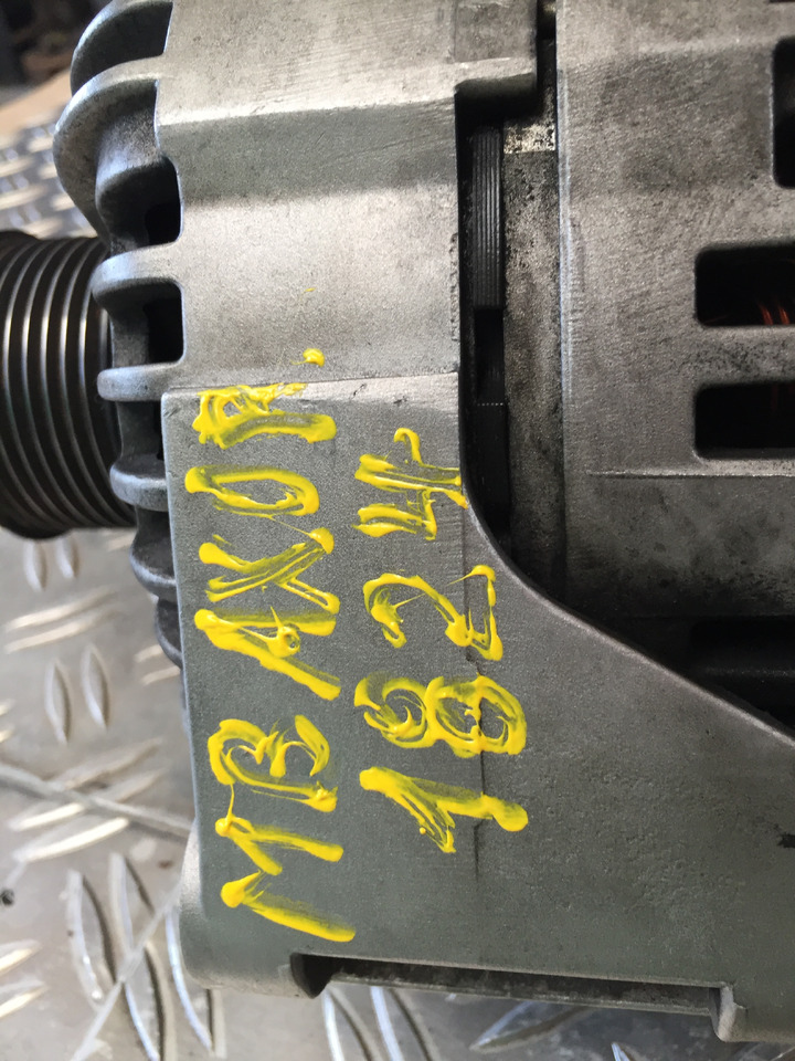 Gebrauchte Lichtmaschine MB Axor 1824, Motor Typ OM 906 LA, Artikel - Nr. : A 012 154 67 02 - Alternator for Truck: picture 5 Gebrauchte Lichtmaschine MB Axor 1824, Motor Typ OM 906 LA, Artikel - Nr. : A 012 154 67 02 - Alternator for Truck: picture 5
