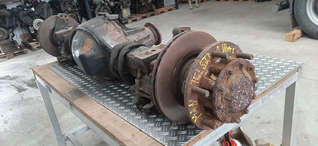Gebrauchte MAN TGL 8.220, Vorderachse, Artikel - Nr. : 81.35010 - 6274 - Front axle for Truck: picture 1 Gebrauchte MAN TGL 8.220, Vorderachse, Artikel - Nr. : 81.35010 - 6274 - Front axle for Truck: picture 1