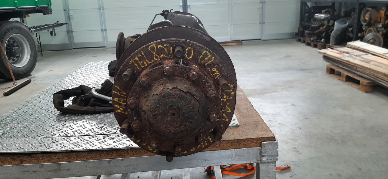 Gebrauchte MAN TGL 8.220, Vorderachse, Artikel - Nr. : 81.35010 - 6274 - Front axle for Truck: picture 3 Gebrauchte MAN TGL 8.220, Vorderachse, Artikel - Nr. : 81.35010 - 6274 - Front axle for Truck: picture 3