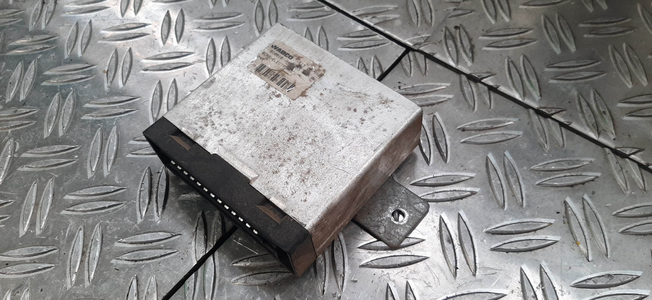 Gebrauchtes WABCO Steuergerät Luftfederung , Artikel - Nr. : 446 055 405 0 - ECU for Truck: picture 2 Gebrauchtes WABCO Steuergerät Luftfederung , Artikel - Nr. : 446 055 405 0 - ECU for Truck: picture 2