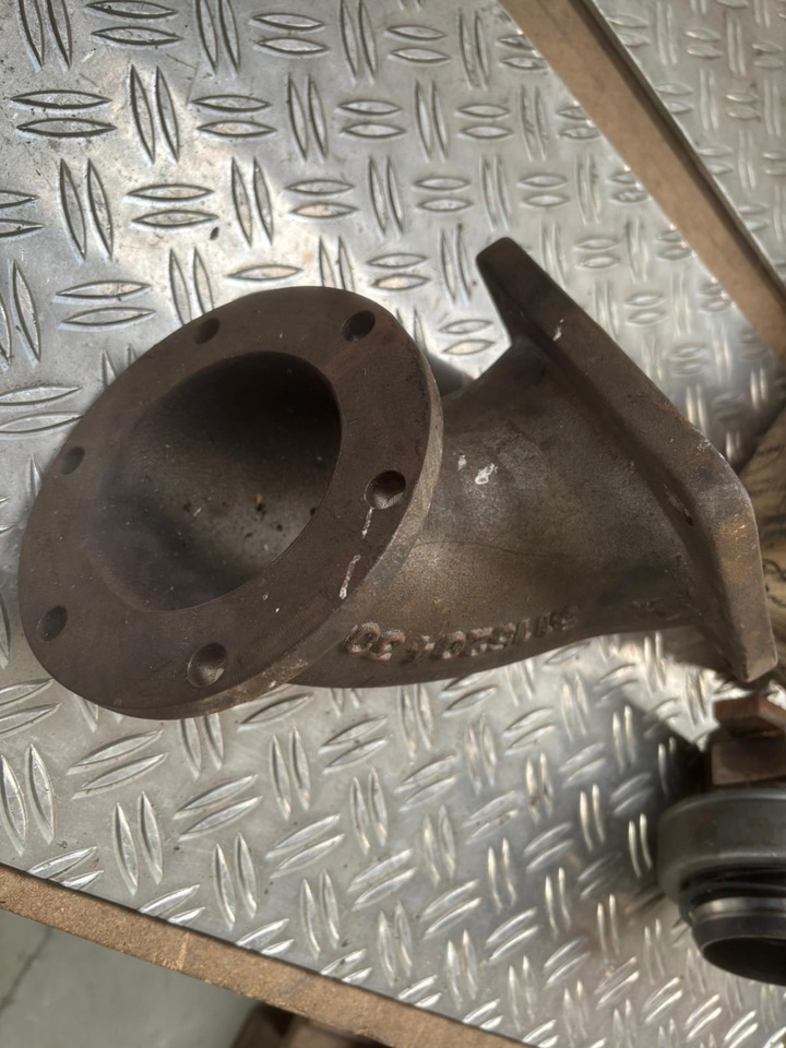 Neuwertiges MAN Abgasrohr, Artikel - Nr. : 81.15204 - 3041 - Exhaust pipe for Truck: picture 2 Neuwertiges MAN Abgasrohr, Artikel - Nr. : 81.15204 - 3041 - Exhaust pipe for Truck: picture 2