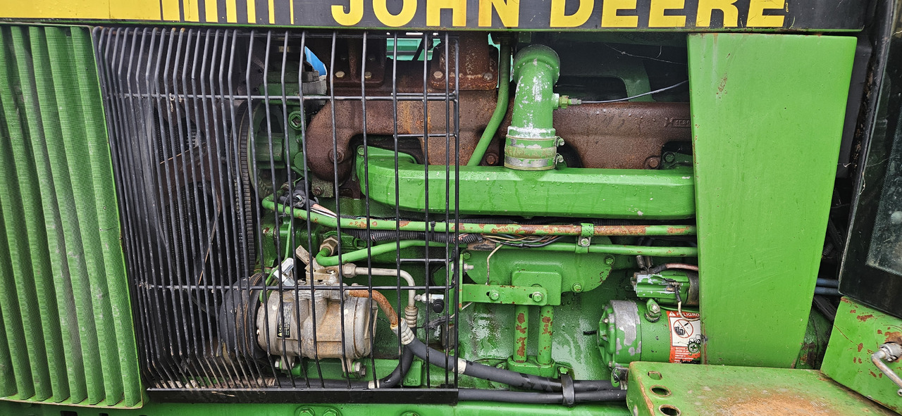 JOHN DEERE 4055 - Farm tractor: picture 3 JOHN DEERE 4055 - Farm tractor: picture 3
