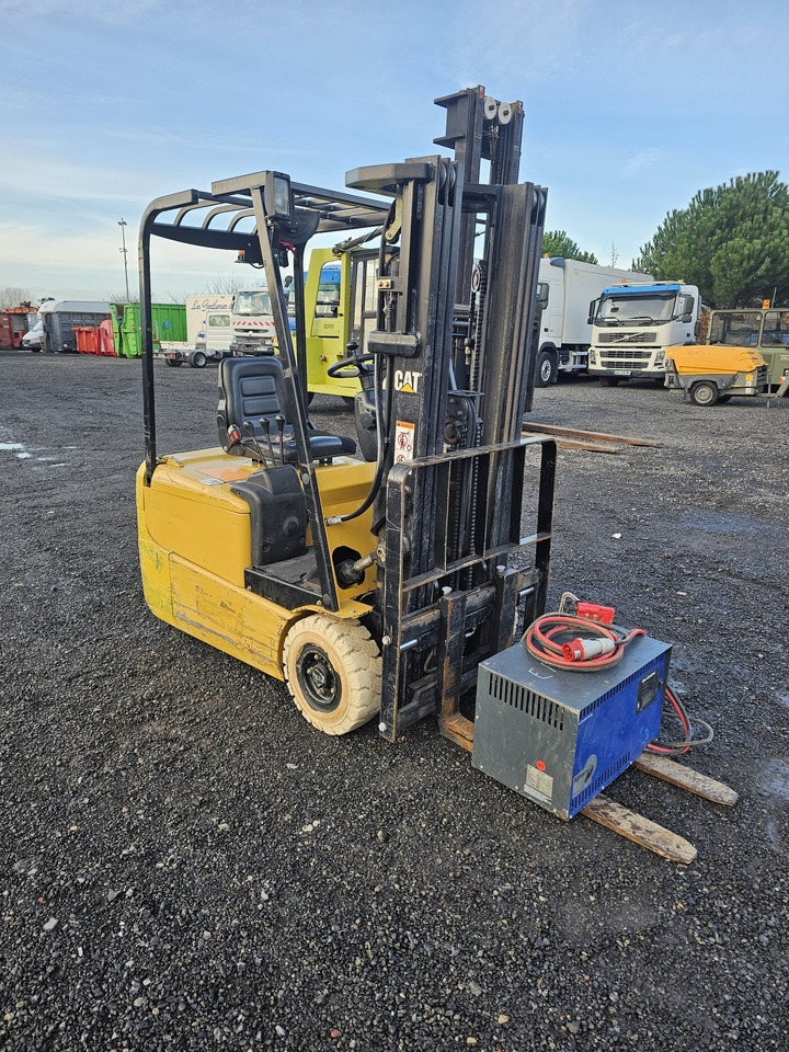 CATERPILLAR EP15 KRT - Electric forklift: picture 1 CATERPILLAR EP15 KRT - Electric forklift: picture 1