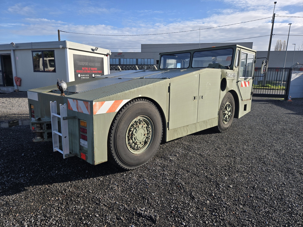 Tracma TD18000 - Pushback tractor: picture 4 Tracma TD18000 - Pushback tractor: picture 4