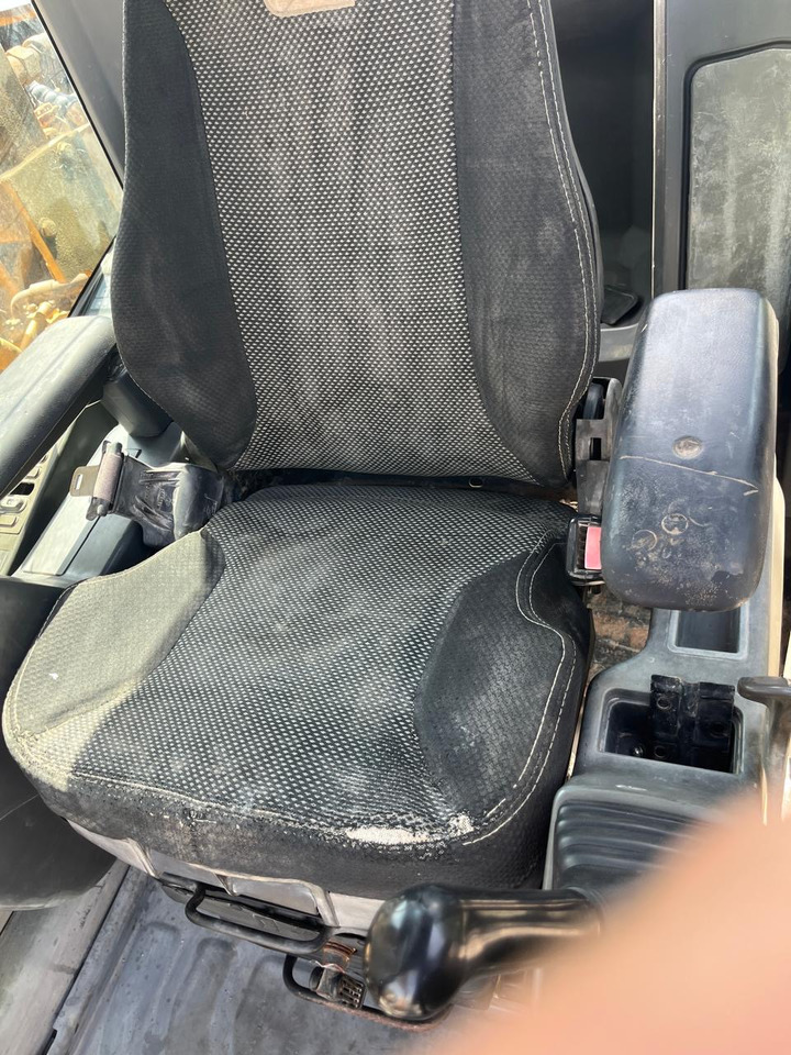 CATERPILLAR 323DL - Crawler excavator: picture 5 CATERPILLAR 323DL - Crawler excavator: picture 5