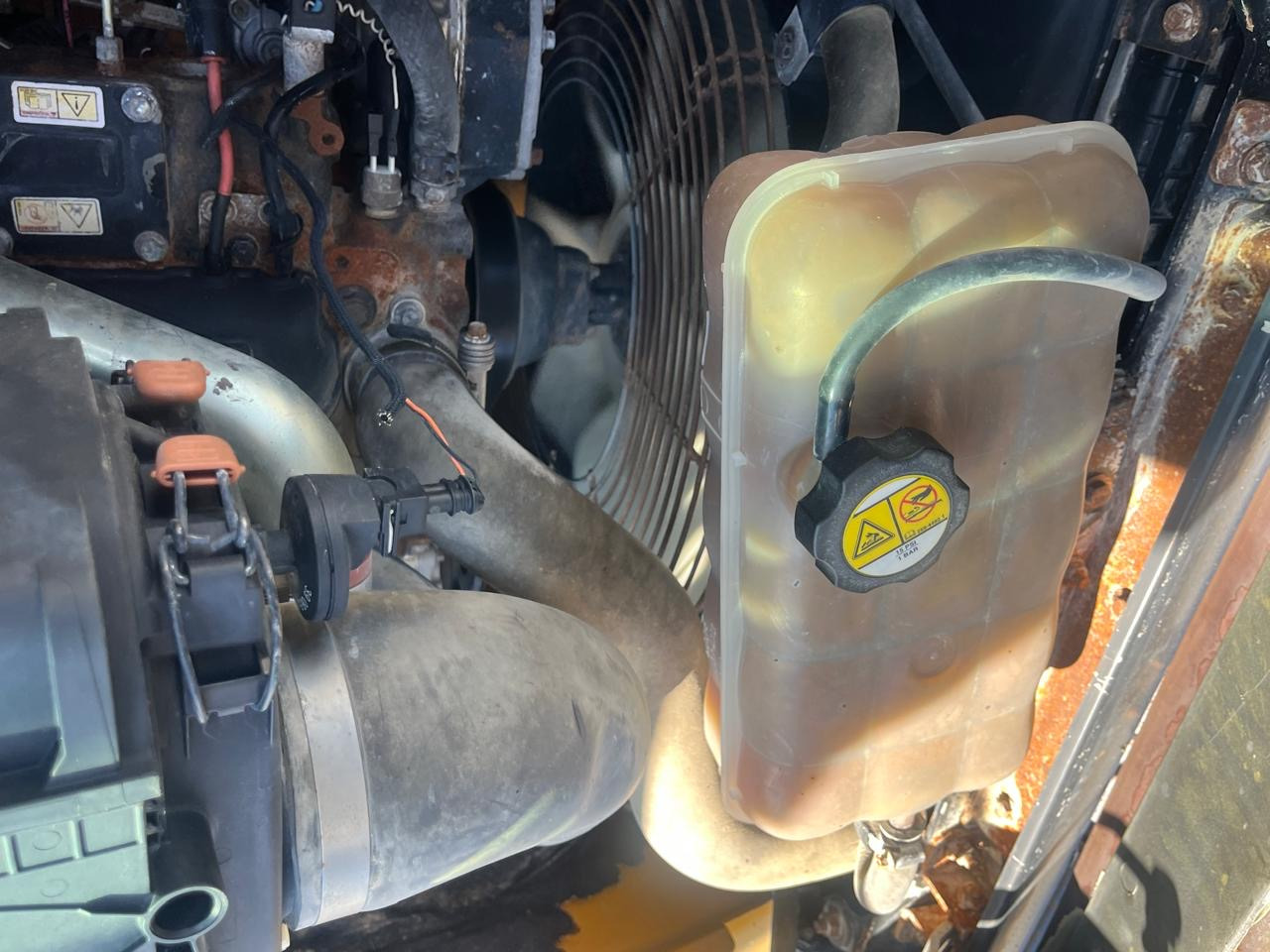 CATERPILLAR 422F2 - Backhoe loader: picture 2 CATERPILLAR 422F2 - Backhoe loader: picture 2