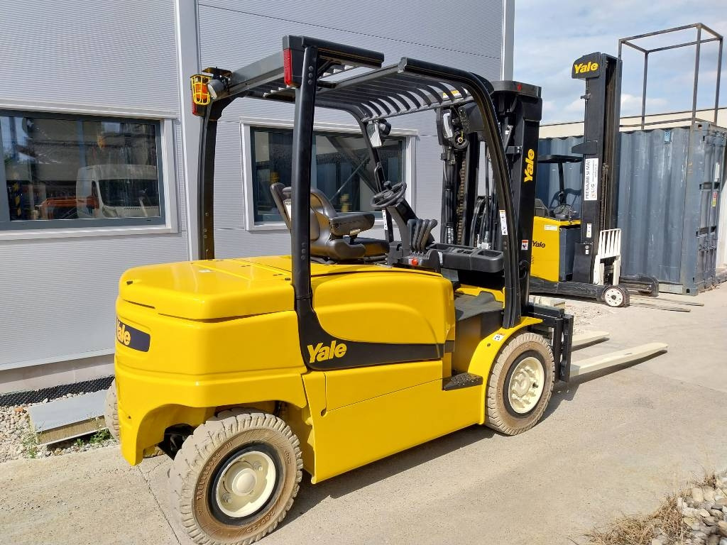 Yale ERP40VM - Electric forklift: picture 1 Yale ERP40VM - Electric forklift: picture 1