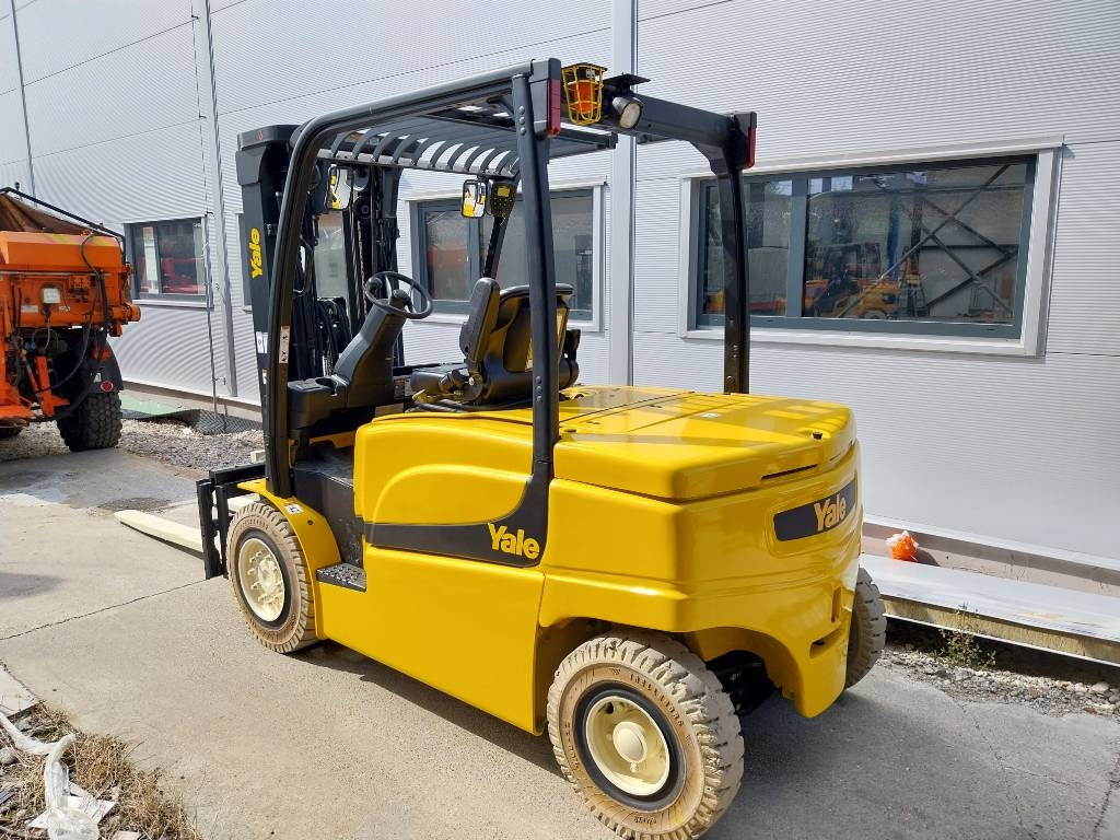 Yale ERP40VM - Electric forklift: picture 4 Yale ERP40VM - Electric forklift: picture 4