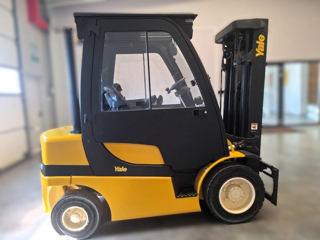 Yale GDP 25 VX - Diesel forklift: picture 2 Yale GDP 25 VX - Diesel forklift: picture 2