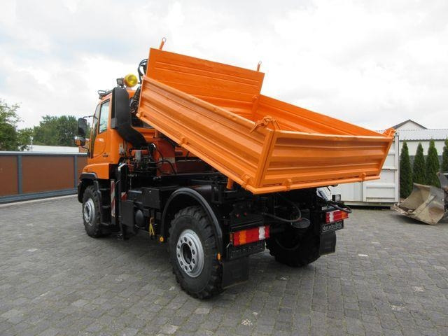 UNIMOG U 400 - Tipper: picture 5 UNIMOG U 400 - Tipper: picture 5