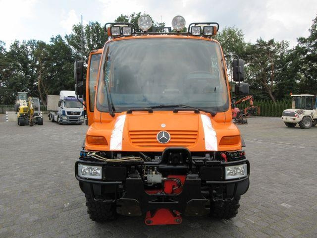 Unimog U 400 three-way tipper / Atlas crane 65.2, air con - Tipper: picture 2 Unimog U 400 three-way tipper / Atlas crane 65.2, air con - Tipper: picture 2