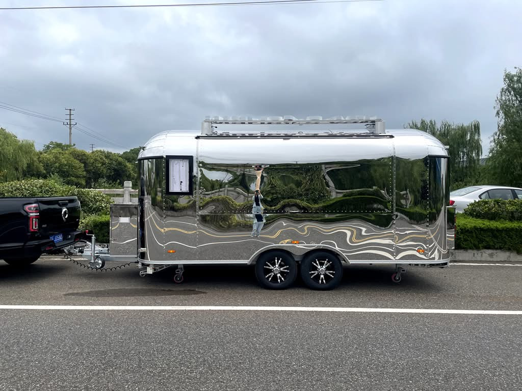 Oulead 03 - Vending trailer: picture 5 Oulead 03 - Vending trailer: picture 5