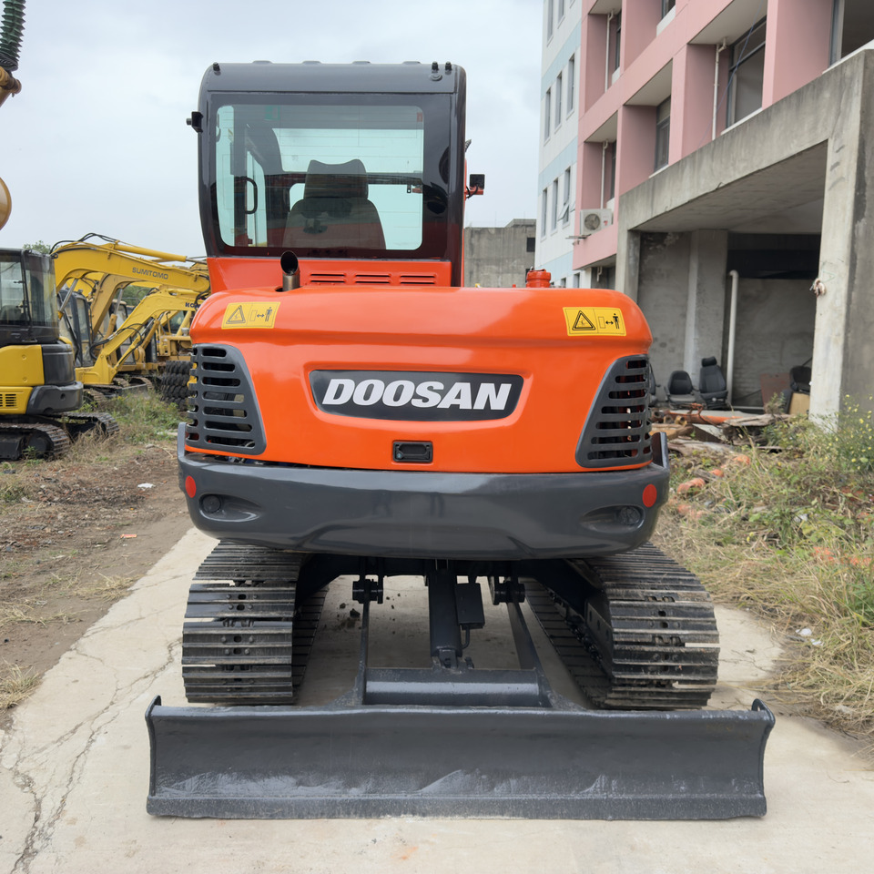 DOOSAN DX60-9 - Mini excavator: picture 2 DOOSAN DX60-9 - Mini excavator: picture 2