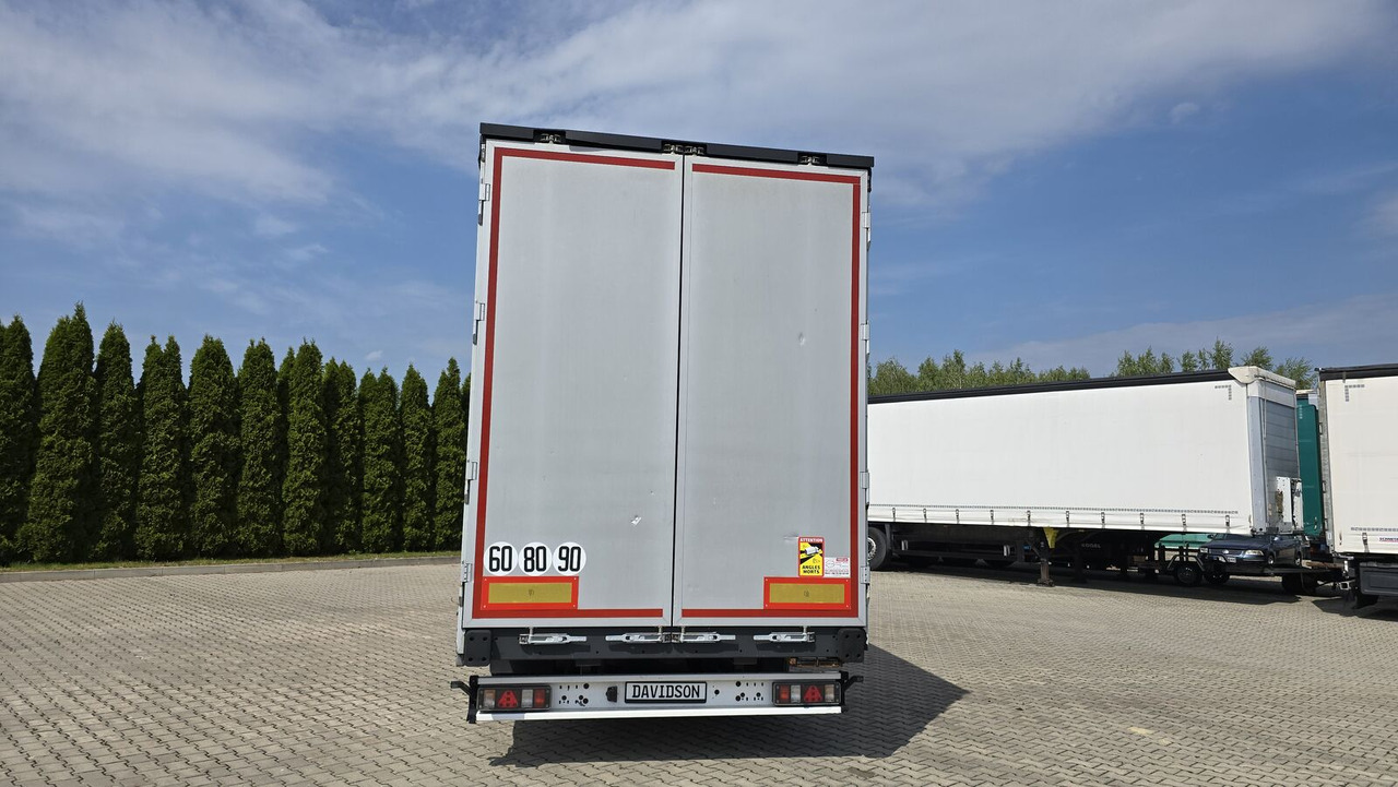 System Trailers - Curtainsider semi-trailer: picture 2 System Trailers - Curtainsider semi-trailer: picture 2