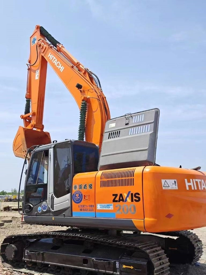 Hitachi ZX200 - Crawler excavator: picture 1 Hitachi ZX200 - Crawler excavator: picture 1