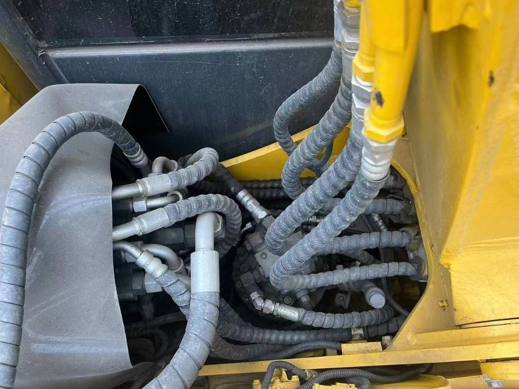 Komatsu PC70-8 - Mini excavator: picture 2 Komatsu PC70-8 - Mini excavator: picture 2