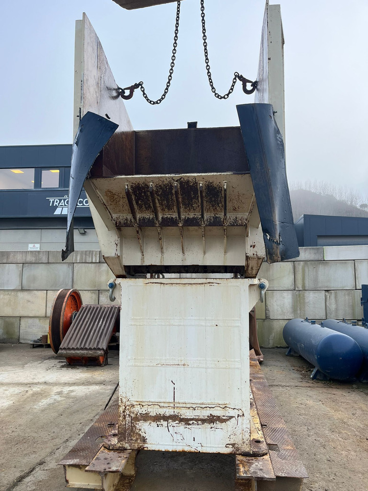 IBAG 1000/700 - Jaw crusher: picture 1 IBAG 1000/700 - Jaw crusher: picture 1