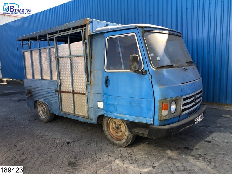 Peugeot J-type J9 Manual, Steel suspension, Animal transport - Commercial vehicle: picture 1 Peugeot J-type J9 Manual, Steel suspension, Animal transport - Commercial vehicle: picture 1