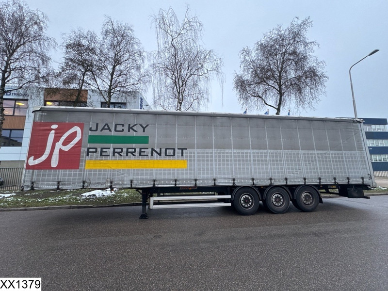 Fruehauf Tautliner Lift axle - Curtainsider semi-trailer: picture 2 Fruehauf Tautliner Lift axle - Curtainsider semi-trailer: picture 2