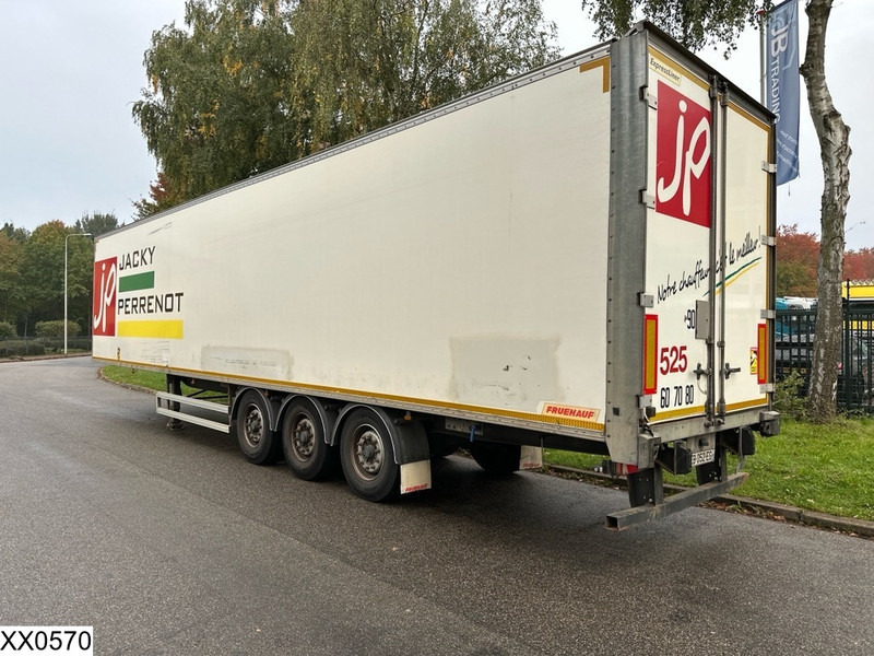 Fruehauf gesloten bak - Closed box semi-trailer: picture 4 Fruehauf gesloten bak - Closed box semi-trailer: picture 4