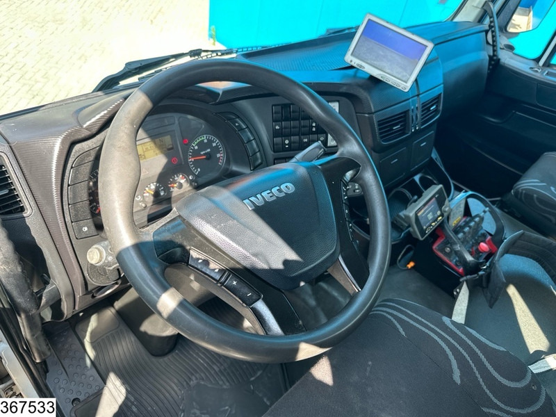 Iveco Trakker 410 6X4, EURO 6, Retarder, Palfinger - Dropside/ Flatbed truck, Crane truck: picture 5 Iveco Trakker 410 6X4, EURO 6, Retarder, Palfinger - Dropside/ Flatbed truck, Crane truck: picture 5