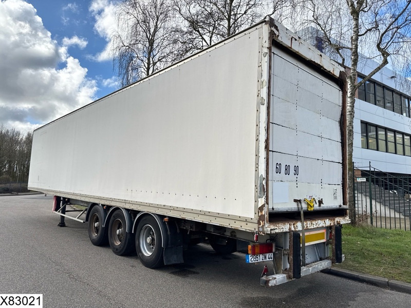 Lecitrailer gesloten bak - Closed box semi-trailer: picture 3 Lecitrailer gesloten bak - Closed box semi-trailer: picture 3