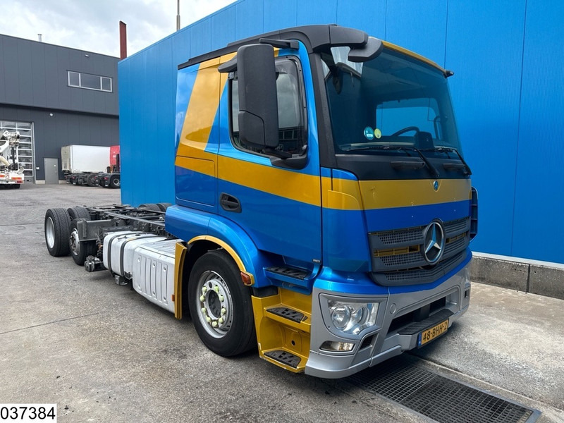 Mercedes-Benz Actros 2443 EURO 6, Hydraulic - Cab chassis truck: picture 3 Mercedes-Benz Actros 2443 EURO 6, Hydraulic - Cab chassis truck: picture 3