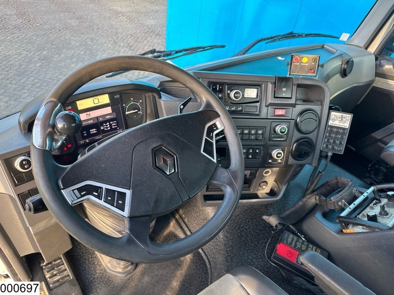 Renault C 380 8x4, EURO 6, Liebherr, 8m3, Remote - Concrete mixer truck: picture 5 Renault C 380 8x4, EURO 6, Liebherr, 8m3, Remote - Concrete mixer truck: picture 5