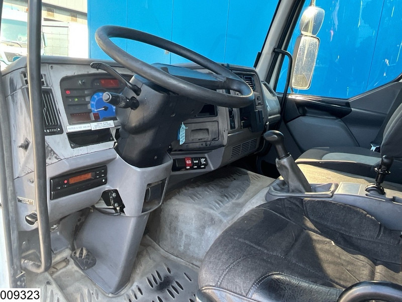 Renault Midlum 220 14997 Liter, LPG GPL, Gastank, Steel suspension - Tank truck: picture 5 Renault Midlum 220 14997 Liter, LPG GPL, Gastank, Steel suspension - Tank truck: picture 5