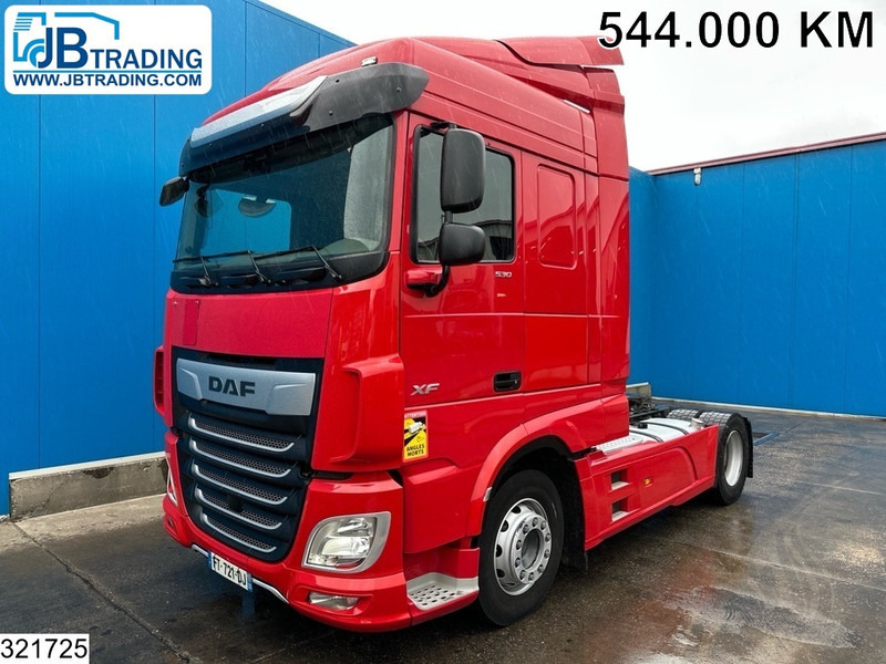 Tractor unit DAF XF 530 EURO 6, Standairco, PTO: picture 1